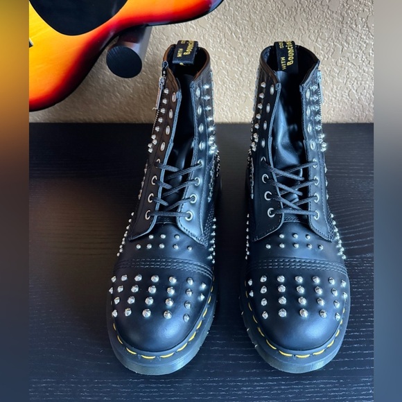 DR MARTENS 1460 STUDDED ZIP ATLAS LEATHER LACE UP - Picture 11 of 16